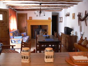 171_Alojamiento-Rural-El-Gandulillo-Salon-comedor_1760